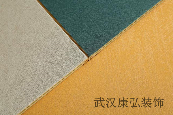 武漢墻咔與傳統(tǒng)墻紙對(duì)比：優(yōu)勢(shì)何在？